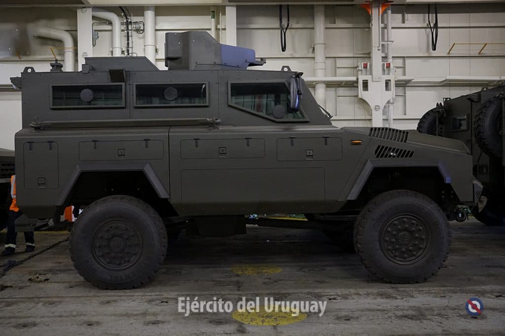 Presidente Orsi anunció uso de vehículos militares para patrullaje; oposición advierte cambio de postura del Frente Amplio