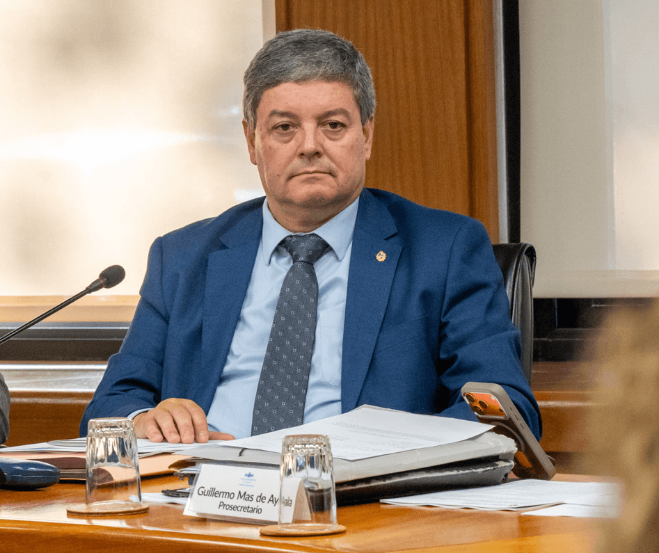 Diputado Casaretto cita a autoridades del MIEM y ANCAP por combustibles
